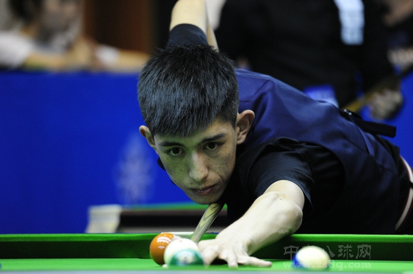 英超赛场上 英超赛场上