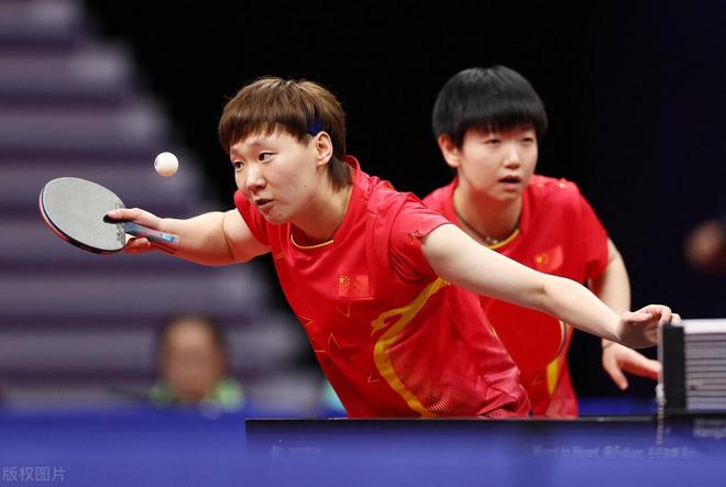 意大利队以 意大利队以