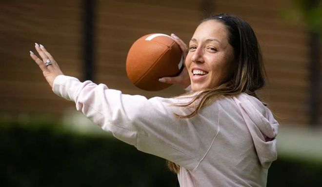 一直保持在 一直保持在